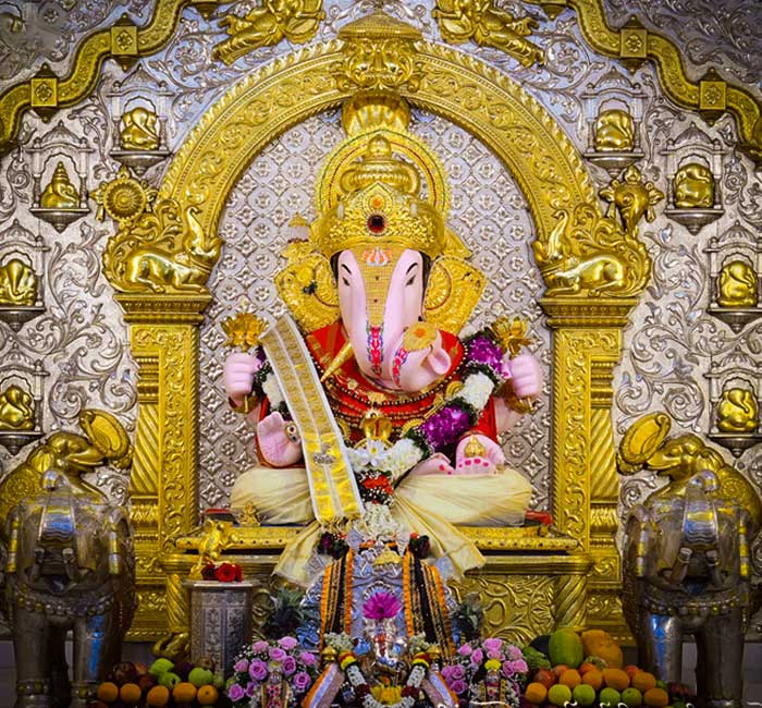 Dagadusheth Ganpati Temple – Pune Darshan Tour
